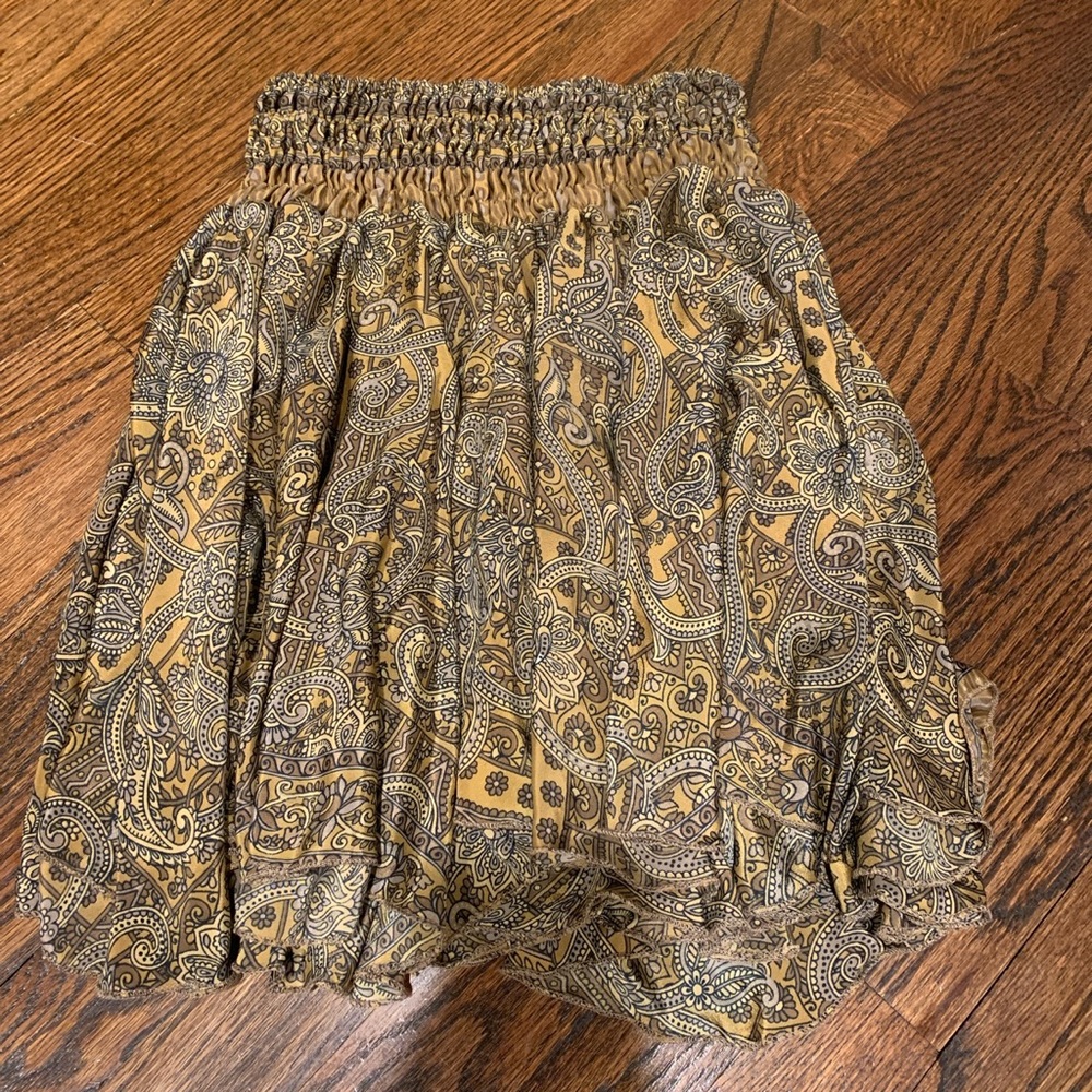 Patterned skirt